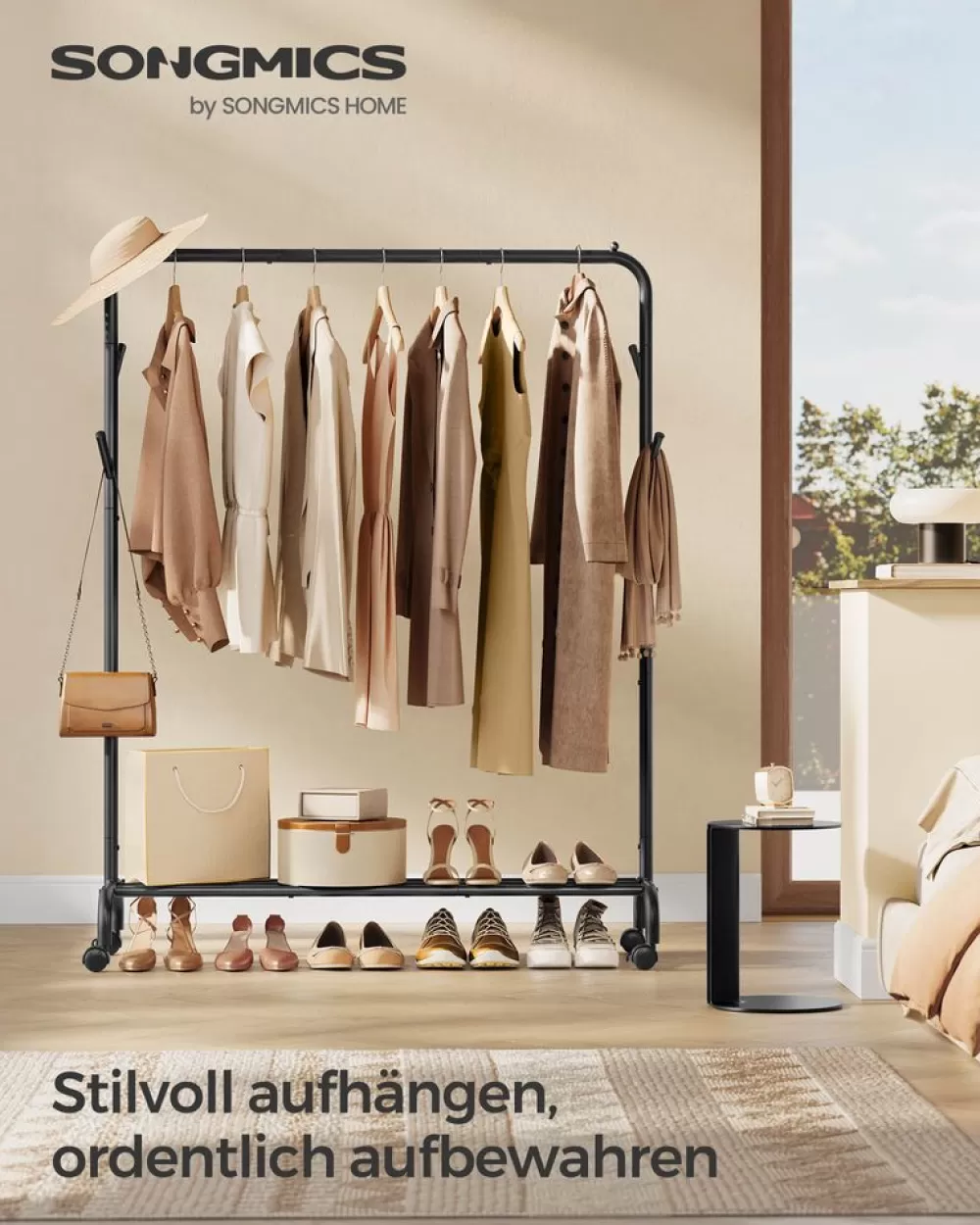 Store SONGMICS Kleiderständer auf Rollen 103,5 cm breit tintenschwarz